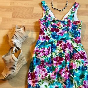 Floral summer dress! 🌸🌼